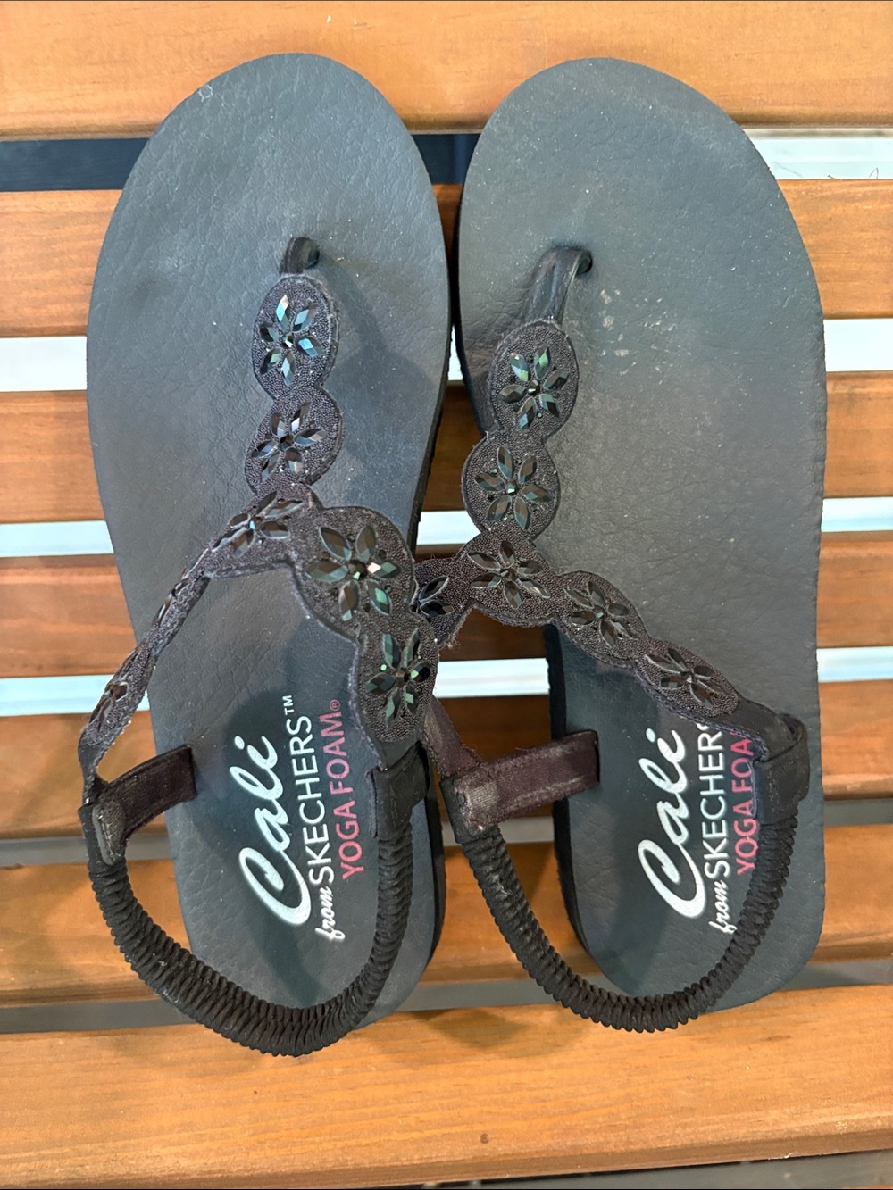 Cali From Sketchers Women's Black Floral Thong Sandals